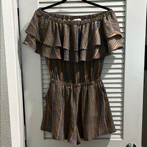 Max Geelss patterned ruffle top blue and orange romper sz L